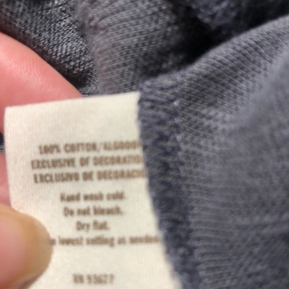 Decree Gray Sleeveless Sweater Vest with Pockets - Picture 6 of 7